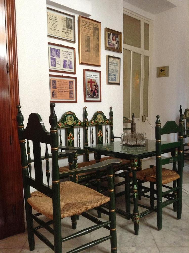 Hostal Sierpes Seville Exterior photo