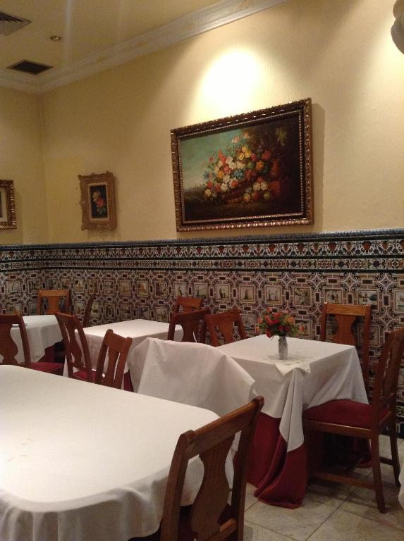 Hostal Sierpes Seville Exterior photo